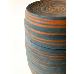 Tier Urne / Terracotta