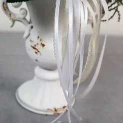 Tischgesteck mit Rose, weiß edel, Tischdeko