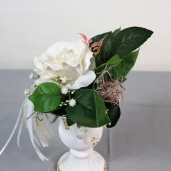 Tischgesteck mit Rose, weiß edel, Tischdeko