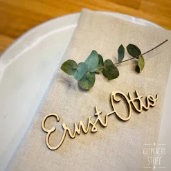 Tischkarten aus Holz Hochzeit  / Schriftzug Name / Gastnamen / Namenskarten / Gastgeschenke / Lasercut