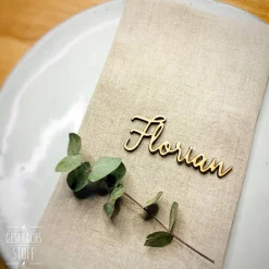 Tischkarten aus Holz Hochzeit  / Schriftzug Name / Gastnamen / Namenskarten / Gastgeschenke / Lasercut