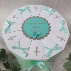 Torte Geldgeschenk Kommunion Konfirmation mit Kreuzen in MINT-WEIß