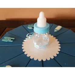 Torte zur Geburt Junge  Torte für Neugeborene  Baby Torte  Geburtstorten  Baby  Blau  Papiertorte