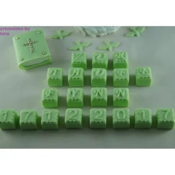 Tortenaufleger Fondant Zuckerfigur Geburt , Taufe Tortendeko