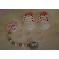 Tortenaufleger Fondant Zuckerfigur Tortendeko  für die Taufe oder Geburt