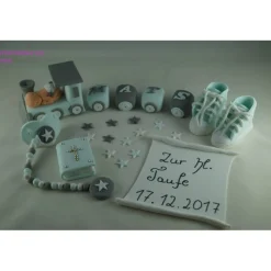 Tortenaufleger Fondant Zuckerfigur Geburt , Taufe Tortendeko