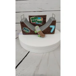 Tortendeko Tortentopper Caketopper Skater Skateboard Halfpipe Graffitti Skaterbahn