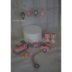 Tortendeko Tortentopper Tortenaufleger Fondant Zuckerfigur Zug für Taufe Mädchen Zuckeraufleger Geburt Girl Fondantdeko Babyschuhe Party