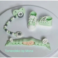 Tortendeko Tortentopper Zuckerfigur  Taufe Geburt Baby