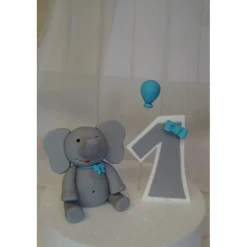 Tortendeko TortentopperTortenaufleger Fondant Zuckerfigur Geburt , Taufe