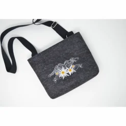 Trachtentasche aus Wollfilz mit Gebirgslandschaft und Edelweiß