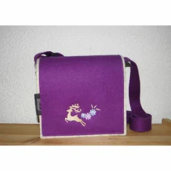 Trachtentasche, Dirndltasche, Unikat, aus Wollfilz in hellmeliert und lila, bestickt mit Hirsch, Umhängetasche, Oktoberfest, handgemacht von Dieda