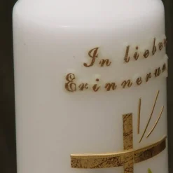 Trauerkerze/Gedenkkerze, klein in elfenbein „In lieber Erinnerung“, gold/schwarz, Echtwachsbeschriftung, Trauerkerze