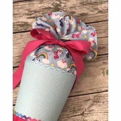 traumhafte Schultüten mit Einhorn und Regenbogen