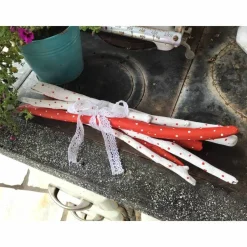 Treibholz Sticks, Punkte, Dots , rot - weiß