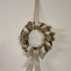 Türkranz aus Reisig für Weihnachten und Advent in Gold, 25cm Durchmesser