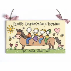 Türschild Familie aus Holz mit Name personalisiert - persönliches Hochzeitsgeschenk für das Brautpaar - einmaliges Geschenk zum Hochzeitstag - individuelles Haustürschild handgemalt