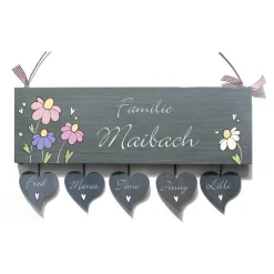 Türschild Familie aus Holz mit Name personalisiert - exklusives Hochzeitsgeschenk für das Brautpaar - besonderes Geschenk zum Hochzeitstag - individuelles Haustürschild mit Blumenmotiv