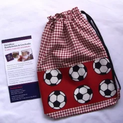Turnbeutel, Sportbeutel, Turnbeutel Fußball, blau, rot, Wunschgröße Turnbeutel aus Fußballstoff