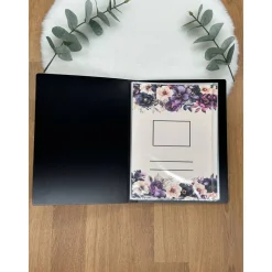 Ultraschallbilder Mappe lila Blumen – Personalisiertes Ultraschallalbum als Geschenk zur Schwangerschaft