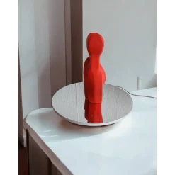 Umarmung der Liebe Skulptur | Modernes Paar Kunstwerk | Korallenrote minimalistische Tischdeko | Valentinstag Geschenk f
