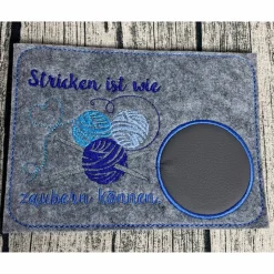 Untersetzer aus Filz bestickt - Geschenk stricken - Geschenkidee für Strickfreundin - Geschenk für Oma