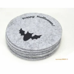 Untersetzer Glasuntersetzer Filz hellgrau, Happy Halloween Fledermaus, Tischdekoration Party, handmade BuntMixxDESIGN