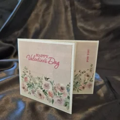 Valentinskarte / Rosenmotive / For You / liebevolle Botschaft / Handgefertigte Valentinskarte