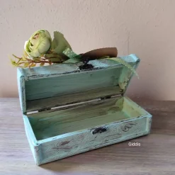 Valentinstag-romantische Schatulle aus Holz im Vintagestyle