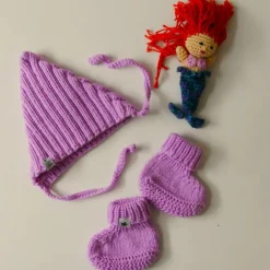 VERSANDFERTIG! PIXIEMÜTZE und BOOTIES zweiteiliges Neugeborenenset handgestrickt zur Geburt in Rosa von zimtblüte