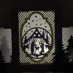 Versandfertige Elegante Teelichtkarte Aufstellkarte Krippe Weihnachtskarte mit Effektfolie, weiß-grün, Handarbeit