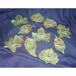 Verschiedene Blätter mit lustigem Gesicht ,Keramik Herbstdeco,