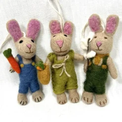 verschiedene, niedliche Hasen-Anhänger/ Dekoration, mit vielen kleinen Details aufwändig gearbeitet