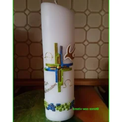 Verzierte Kerze mit Kreuz, Alpha Omega Taube
