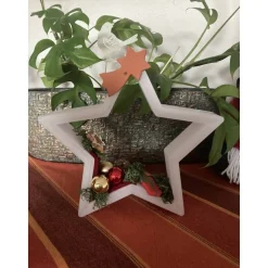 Verzierter 3-D-Stern zum Aufstellen