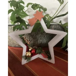 Verzierter 3-D-Stern zum Aufstellen