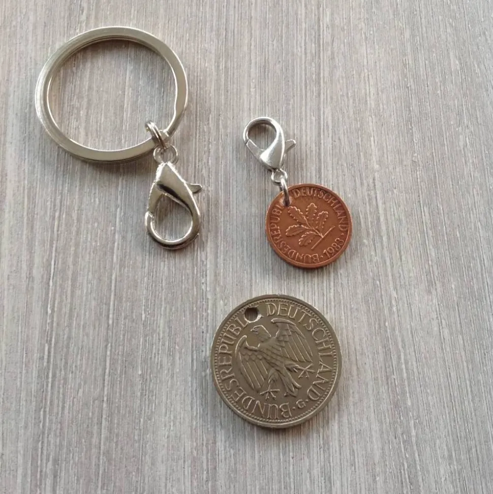 Vintage Geschenkset: 1 D-Mark Einkaufswagenchip & Glückspfenniganhänger am Schlüsselring