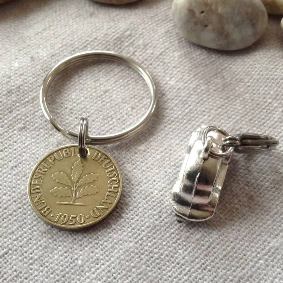 Vintage Geschenkset: Schlüsselanhänger mit alter Münze & Auto-Anhänger
