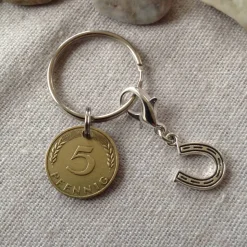 Vintage Geschenkset: Schlüsselanhänger mit alter Münze & Hufeisenanhänger