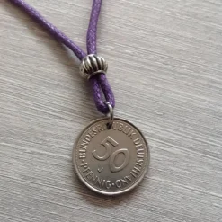 Vintage Kette mit 50 Pfennig Münze von 1975 – Einzigartiges Geschenk zum 50. Geburtstag
