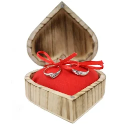 Vintage RINGBOX aus HOLZ Herz Ringkissen mit GRAVUR Rustikale Hochzeit Ringschachtel für Eheringe Ringkästchen Ringschatulle Personalisiert