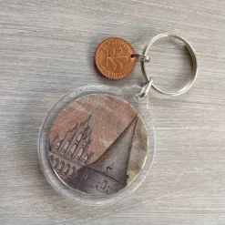 Vintage Schlüsselanhänger mit Glückspfennig und 50-Mark-Schein-Duplikat