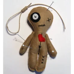Voodoo Puppe aus Filz handgenäht und bestickt, ein ideales Nadelkissen, Deko für Halloween, Hexen