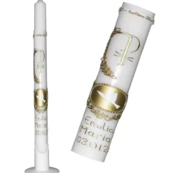 weiße Taufkerze mit Pax, Lorbeerzweig und Taube auf goldener Kachel, gold verziert schlanke Taufkerze handmade