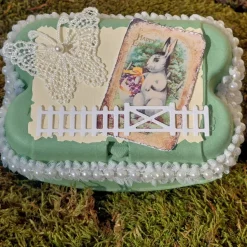 Weißer Hase romantische Eierkarton Osterverpackung