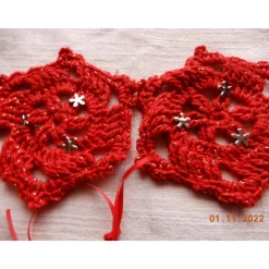 Weihnachts Deko Set,11 handgehäkelte kleine Anhänger in Deckchenform ,Fensterschmuck,Christbaumschmuck,