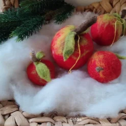 Weihnachtsapfel handgefilzt, 4er Set