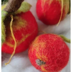 Weihnachtsapfel handgefilzt, 4er Set