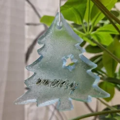 Weihnachtsbaumanhänger in Tannenbaum Optik