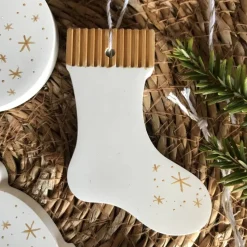 Weihnachtsbaumschmuck, Geschenkanhänger aus Beton, Set mit 6 st, weiß mit gold handbemalt